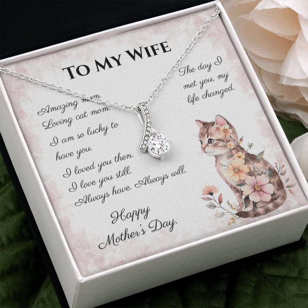 To My Wife Alluring Beauty Necklace | Cat Lover Mother's Day Gift